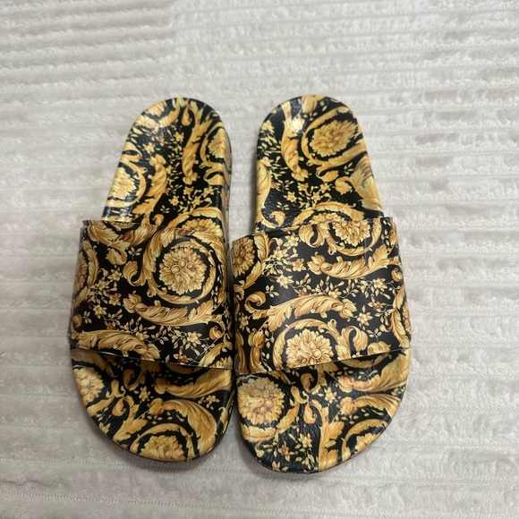 Versace barocco kids slides sandals size 7 - Picture 3 of 4